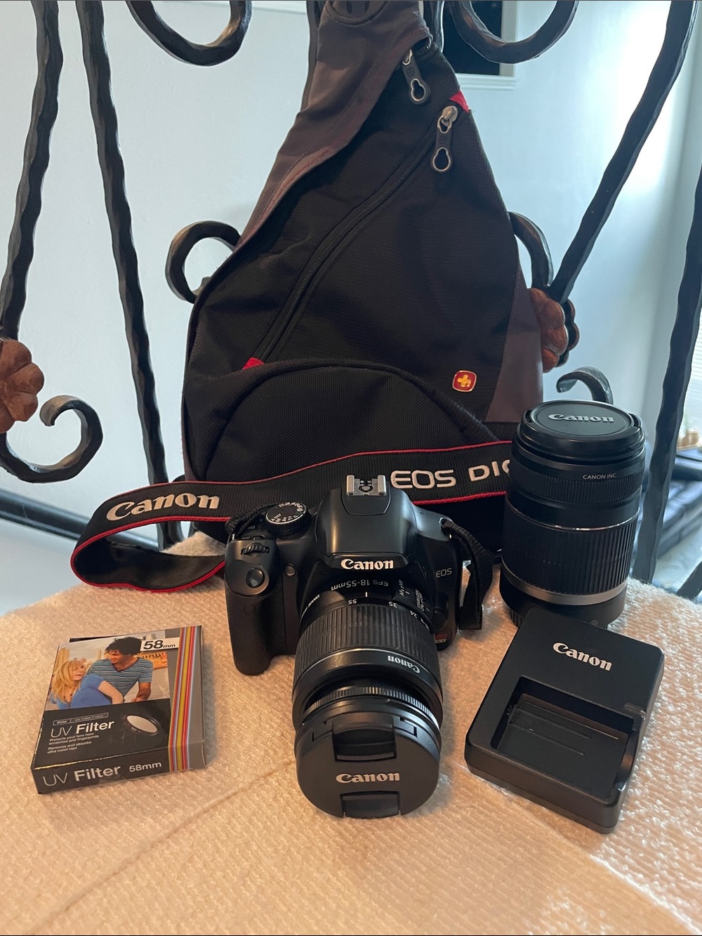 Canon EOS Rebel XSi Digital
SLR Camera Kit in black